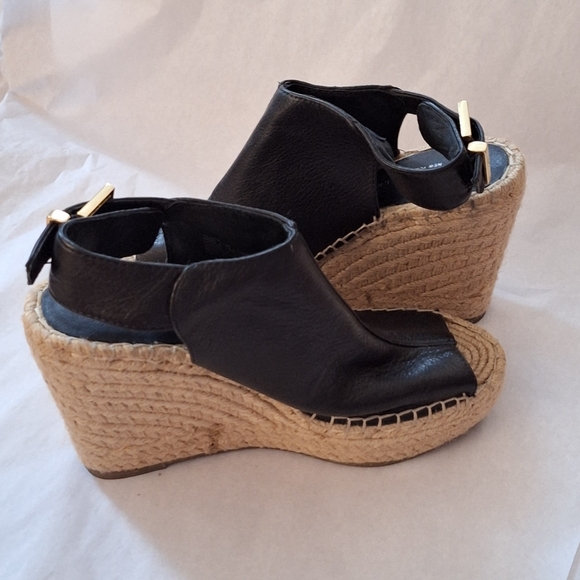 Kenneth Cole Women Olivia Espadrille Peep-Toe Black leather Wedges Size 7.5M - Picture 7 of 10